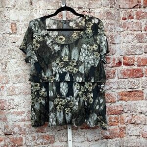 Aimee D Petites Womenʻs Lightweight Floral Blouse XL